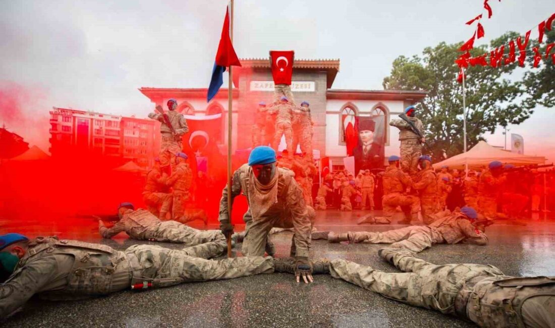 Afyonkarahisar’ın düşman işgalinden kurtuluşunun 102. yılı düzenlenen etkinlikle kutlandı. Zaferin