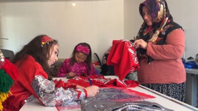 Afyonkarahisar’ın Sinanpaşa ilçesine bağlı Tınaztepe beldesinde ev hanımı Esma Söğüt