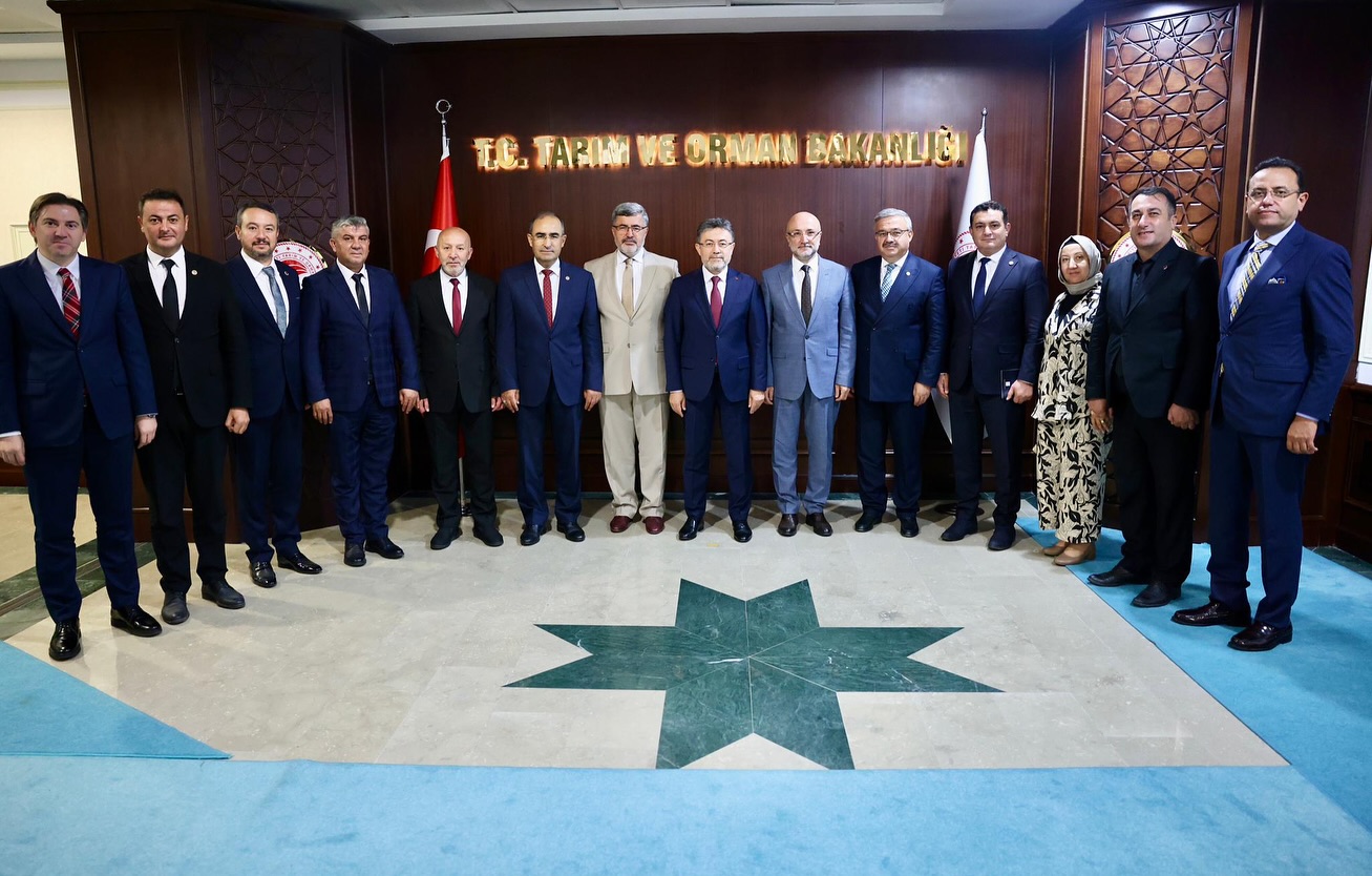 AK Parti Afyonkarahisar heyeti, Çevre ve Şehircilik Bakanı Murat Kurum