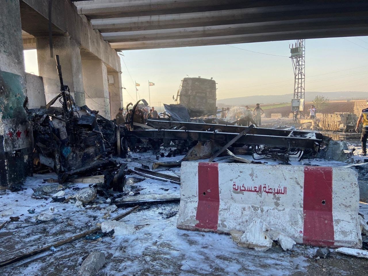 Suriye’nin Azez ilçesinde bomba yüklü aracın patlaması sonucu 9 kişi