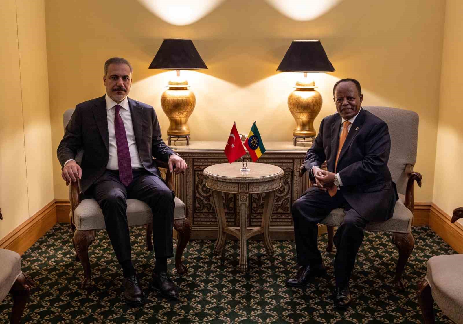 Dışişleri Bakanı Hakan Fidan, resmi temaslarda bulunmak üzere geldiği Addis