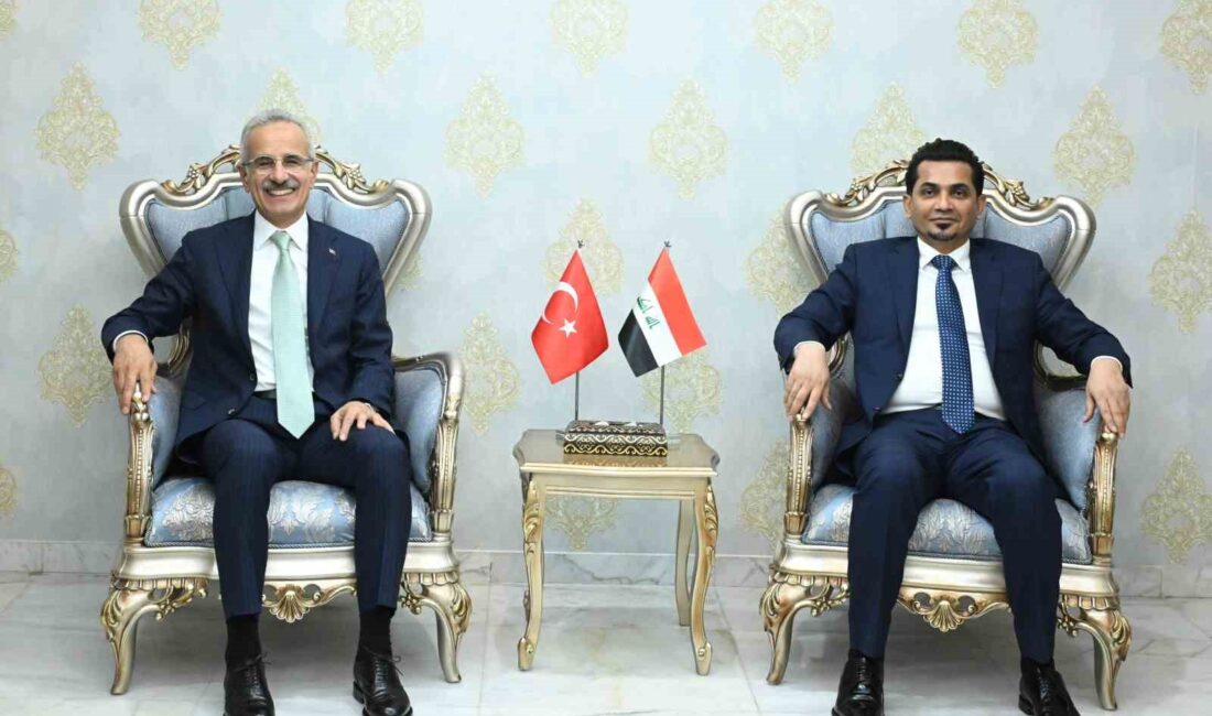Ulaştırma ve Altyapı Bakanı Abdulkadir Uraloğlu, Irak Ulaştırma Bakanı Rezzak
