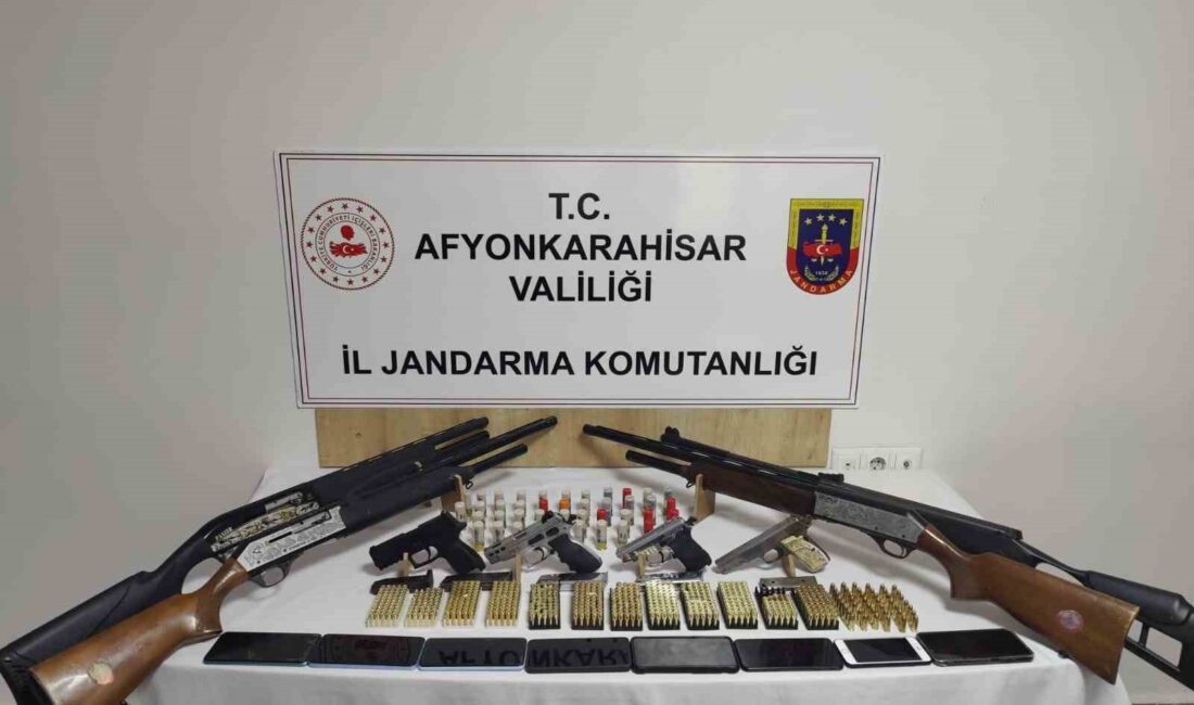 AFYONKARAHİSAR’DA GERÇEKLEŞTİRİLEN BİR KIR DÜĞÜNÜNDE HAVAYA ATEŞ AÇAN 13 ŞAHIS