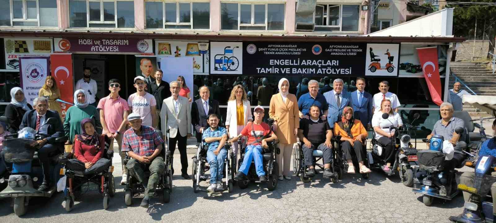 Afyonkarahisar’da bir ilke imza atılarak engellilerin araçlarının bakım ve onarımlarının