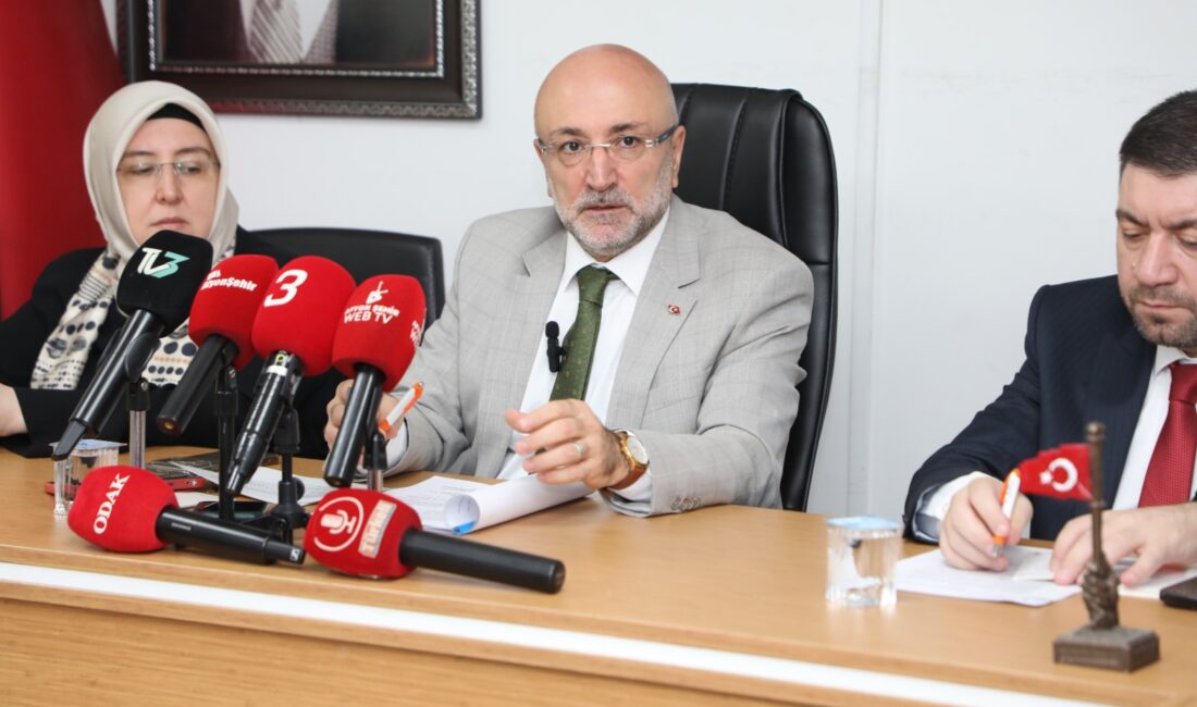 AK Parti Afyonkarahisar İl Başkanlığı’nda basın toplantısı düzenlendi. İl Başkanı