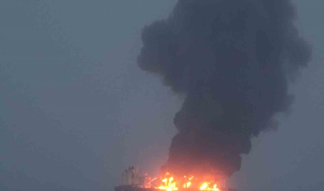 Yemen’deki İran destekli Husiler, Kızıldeniz’de Yunanistan bandıralı bir petrol tankerini