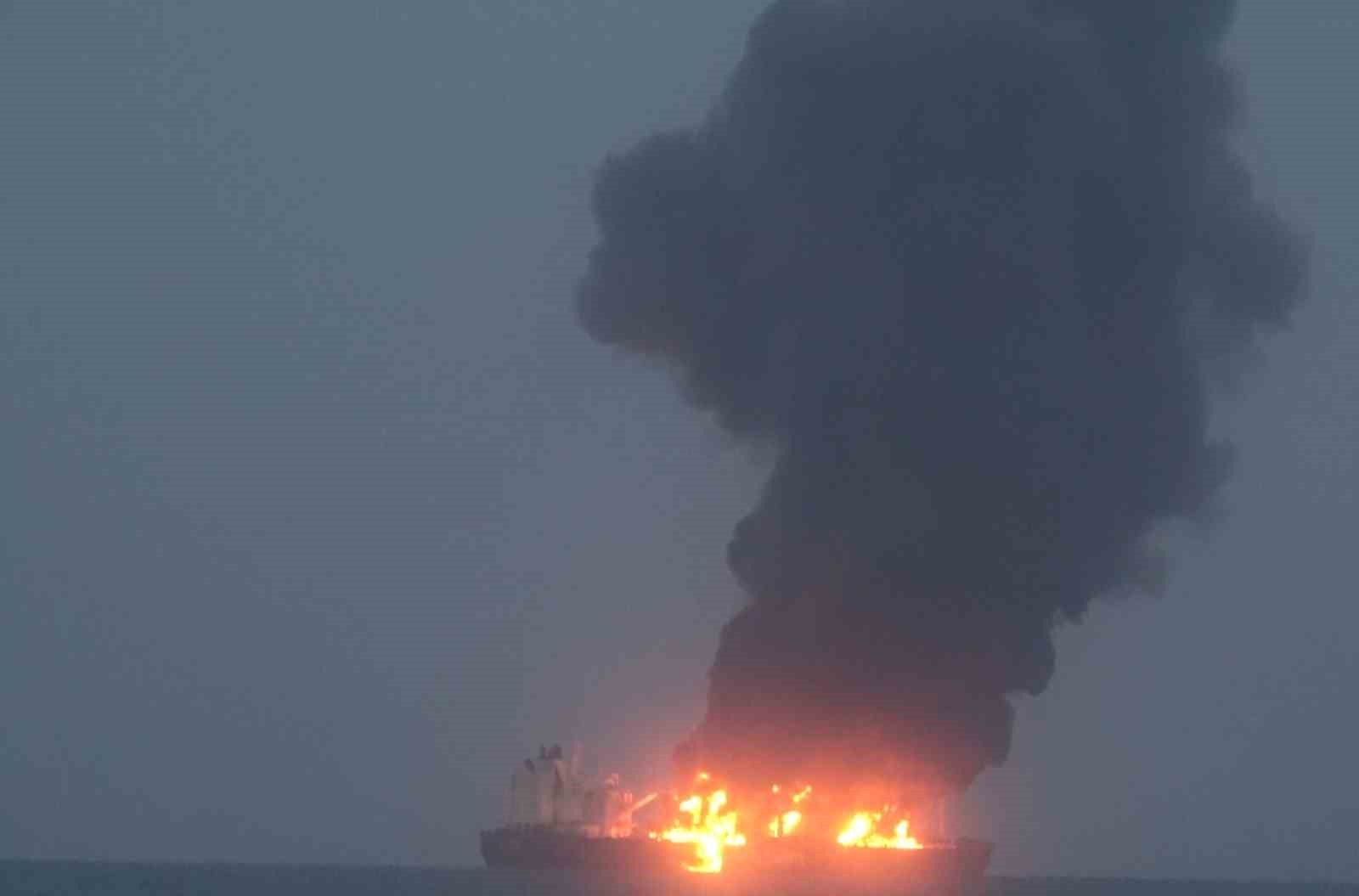 Yemen’deki İran destekli Husiler, Kızıldeniz’de Yunanistan bandıralı bir petrol tankerini
