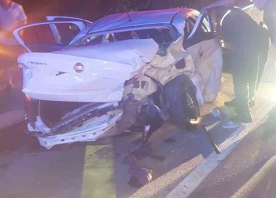 Afyonkarahisar’da iki otomobilin çarpışması sonucu yaşanan kazada 1 kişi öldü,