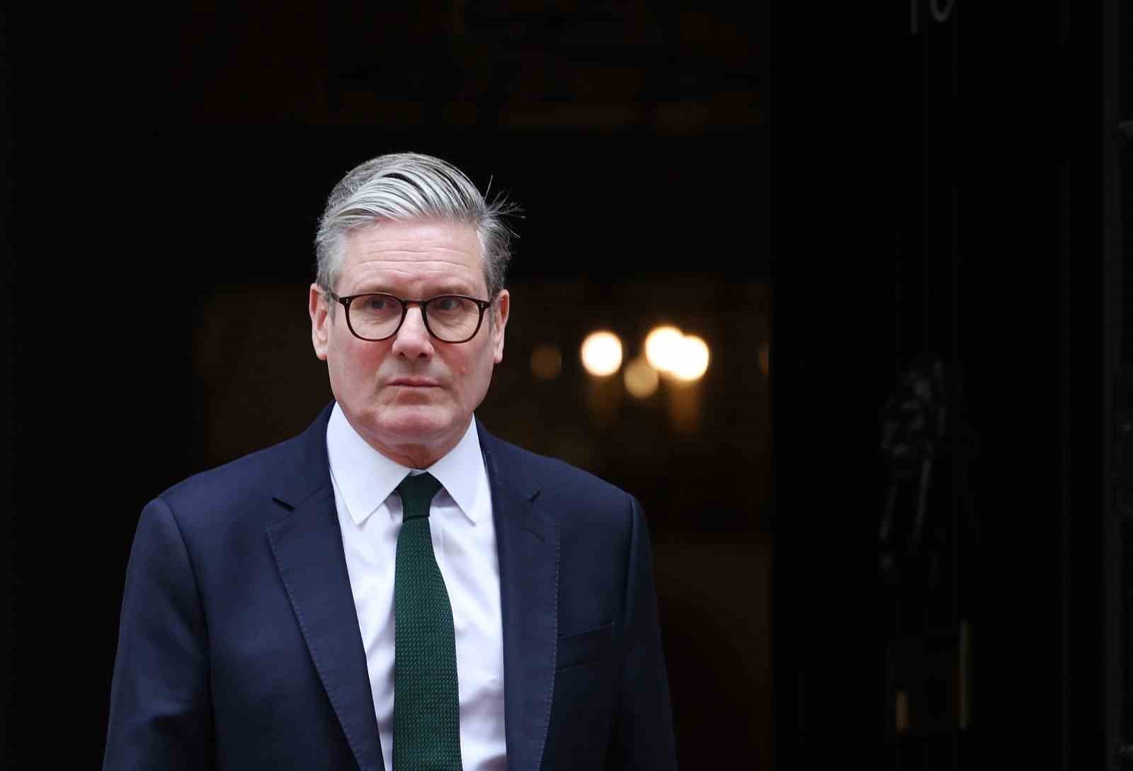 İngiltere Başbakanı Keir Starmer ile İran Cumhurbaşkanı Mesud Pezeşkiyan, telefon