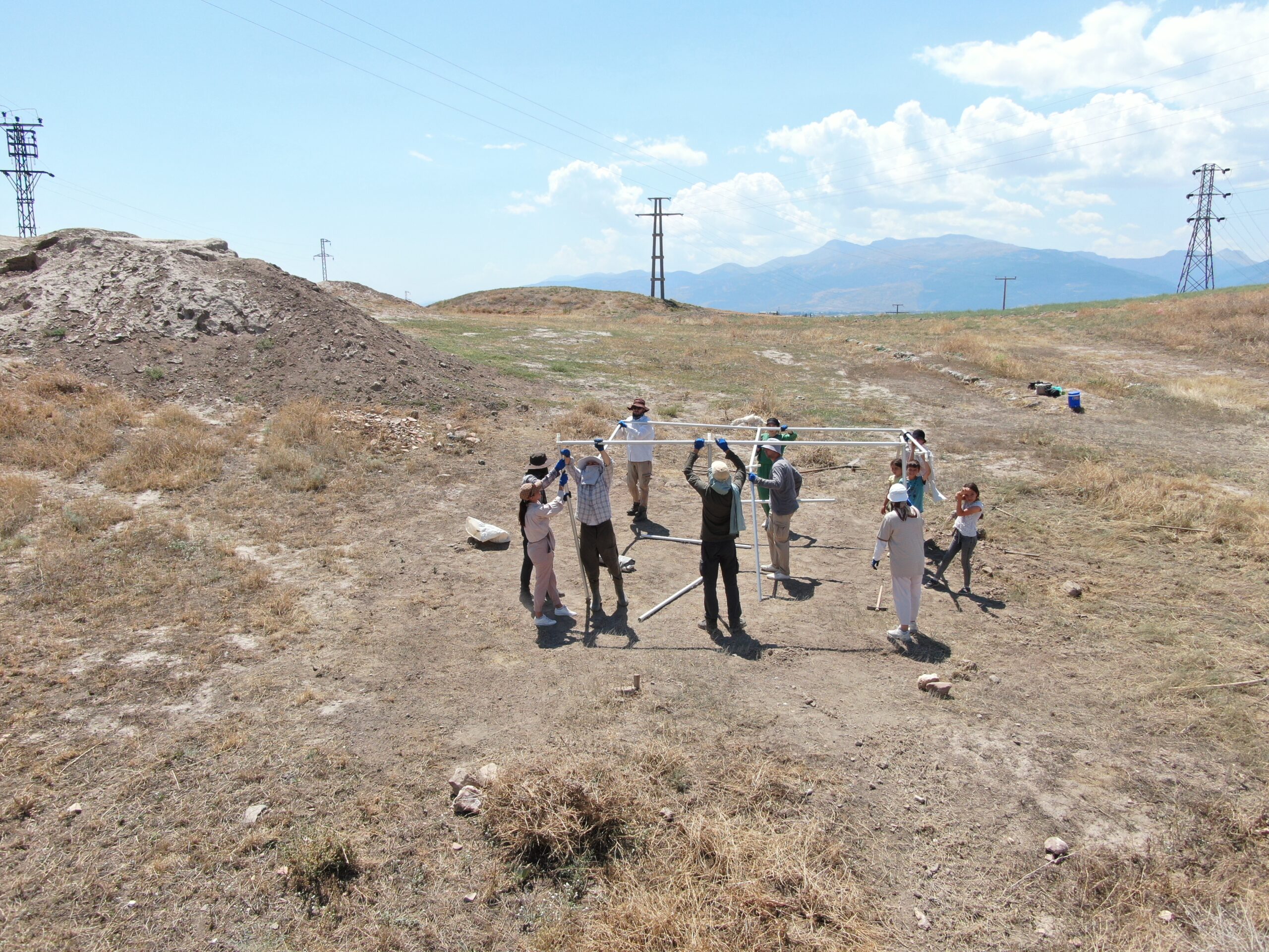 Afyonkarahisar’ın Bolvadin ilçesindeki Üçhöyük kazısına kayıp şehir “Puruşhanda”yı bulma umuduyla