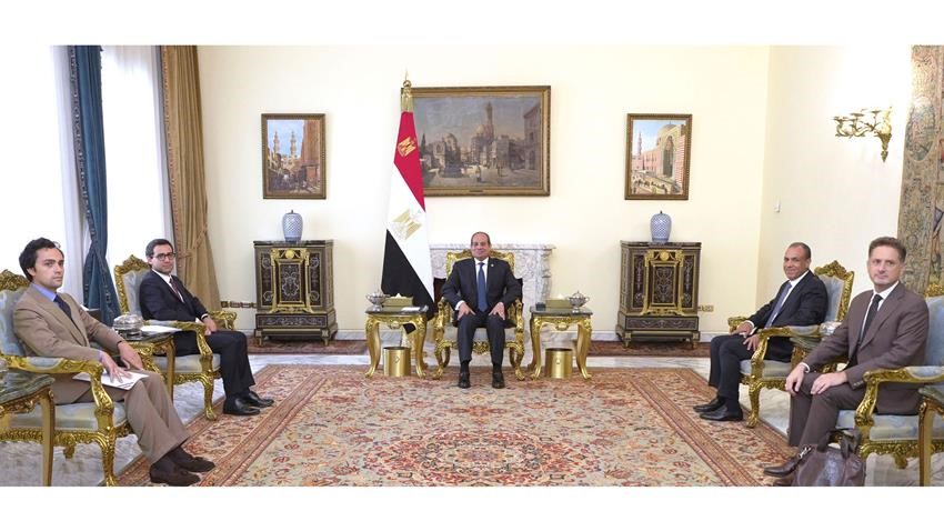 Mısır Cumhurbaşkanı Abdulfettah es-Sisi, Fransa Dışişleri Bakanı Stephane Sejourne ile