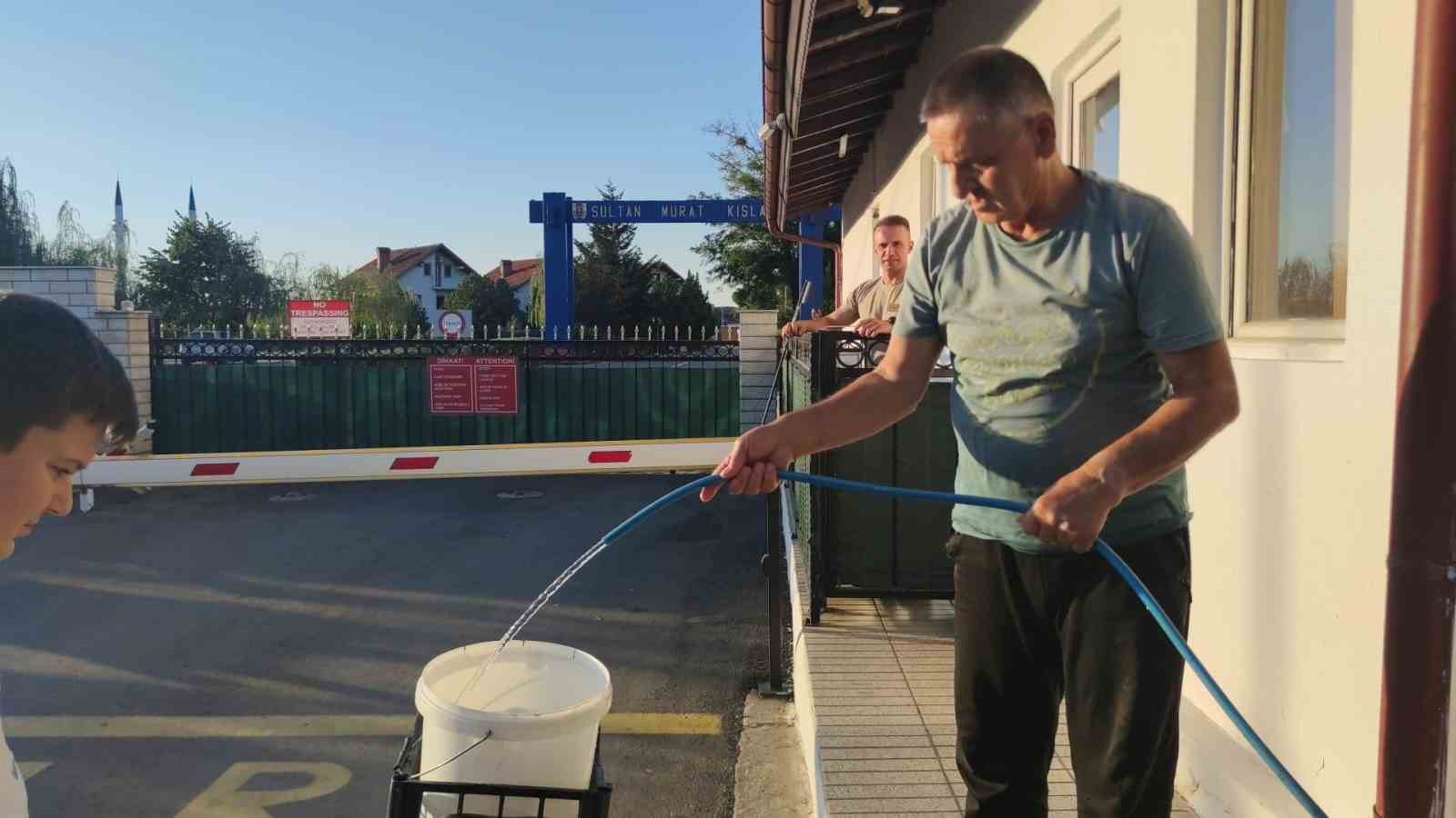 Kosova’nın Prizren bölgesinde bir haftadır kesik olan sular nedeniyle sıkıntılı