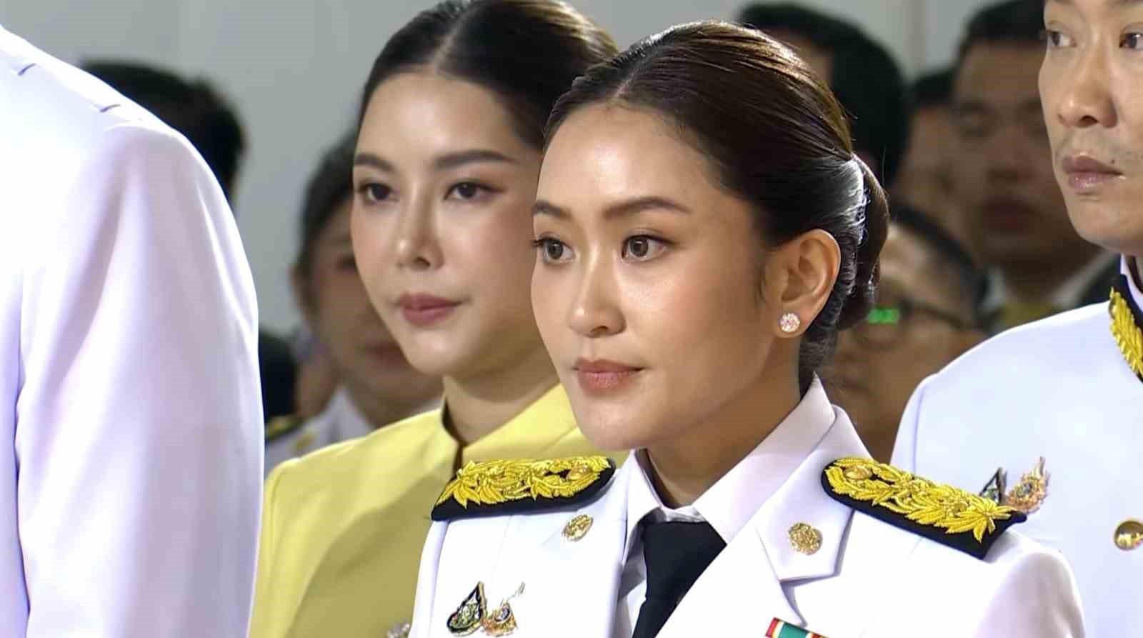 Tayland’ın yeni Başbakanı Paetongtarn Shinawatra, bugün başkent Bangkok’ta düzenlenen resmi