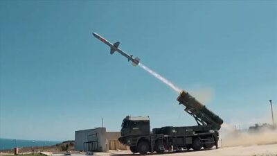 Roketsan tarafından geliştirilen karadan karaya seyir füzesi silah sitemi Atmaca