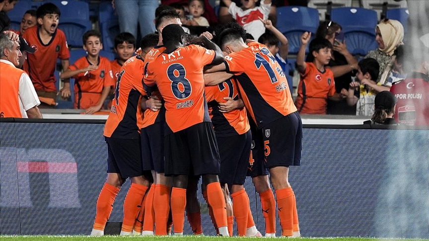 UEFA Konferans Ligi play-off turunda Başakşehir, 0-0 berabere kaldığı maçın