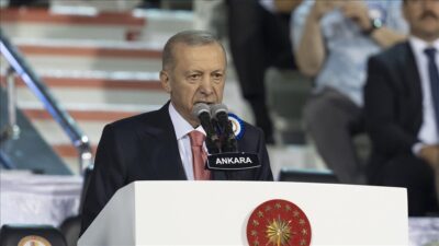 Cumhurbaşkanı Recep Tayyip Erdoğan, “Terörü, ülkemiz için bir tehdit kaynağı