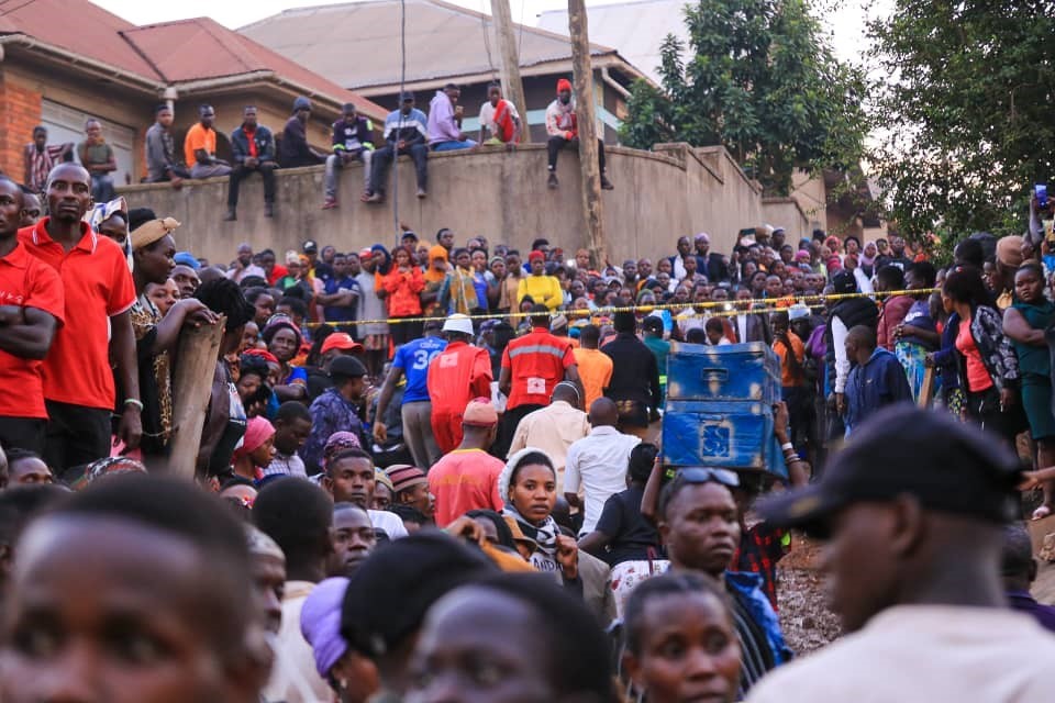 Uganda’nın başkenti Kampala’daki çöp sahasında Cuma günü meydana gelen toprak
