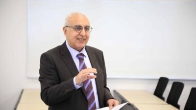 Anadolu Üniversitesi İktisat Fakültesi Öğretim Üyesi Prof. Dr. Bülent Açma,