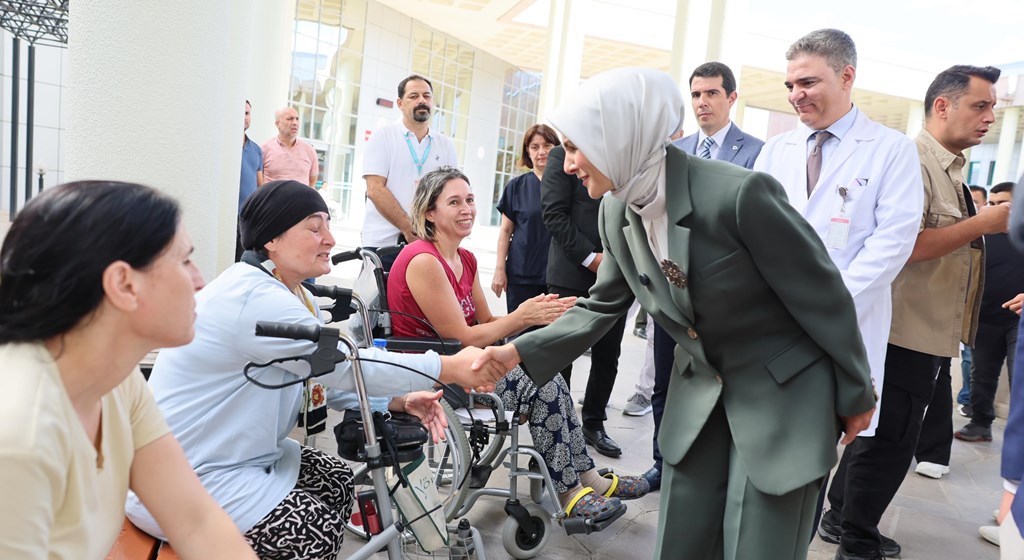 Aile ve Sosyal Hizmetler Bakanı Mahinur Özdemir Göktaş, yarın 729
