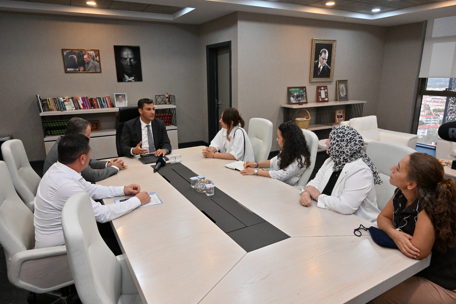 Manisa Büyükşehir Belediye Başkanı Mimar Ferdi Zeyrek ile Yunusemre Belediye