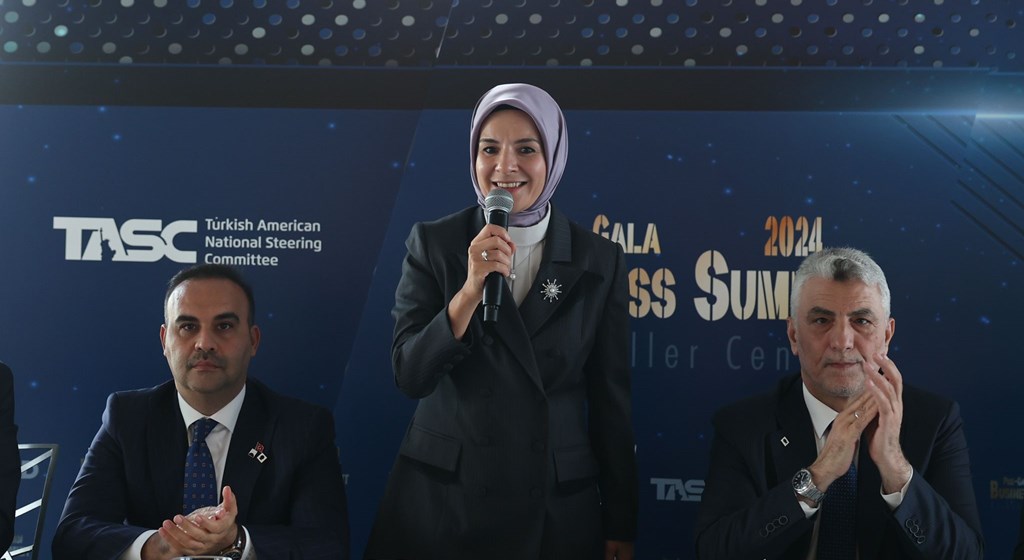 Aile ve Sosyal Hizmetler Bakanı Mahinur Özdemir Göktaş, Cumhurbaşkanı Recep