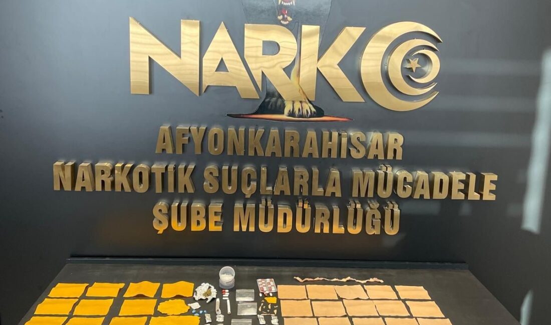 Afyonkarahisar’da polis tarafından torbacı diye tabir edilen uyuşturucu satıcılarına yönelik
