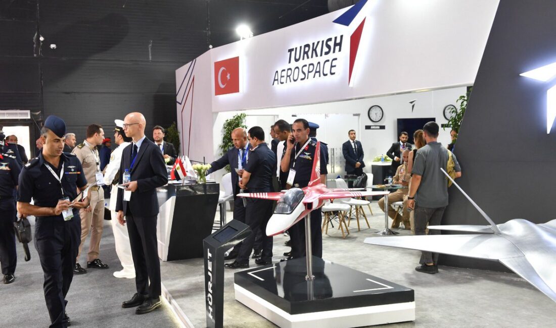 Türk Havacılık ve Uzay Sanayii Mısır’da Havacılık Fuarında Önemli Bir Etkinlikle Yer Aldı Türk Havacılık ve Uzay Sanayii, Mısır’da gerçekleştirilen uluslararası havacılık fuarı