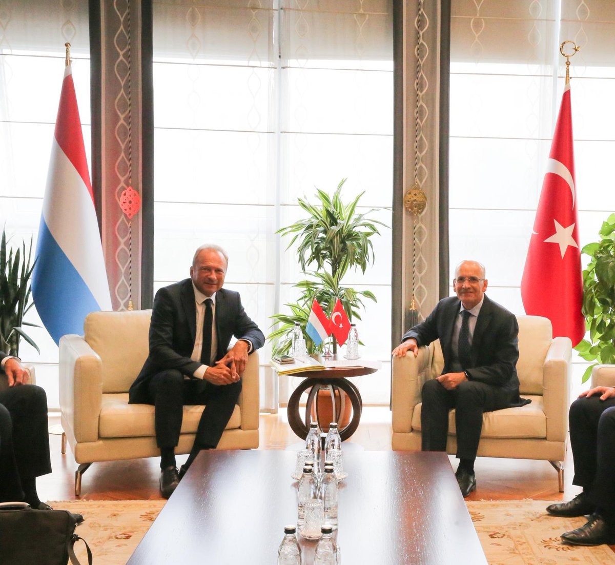 Maliye Bakanı Mehmet Şimşek, Lüksemburg Maliye Bakanı Gilles Roth ile