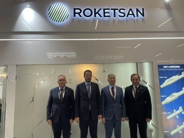 ROKETSAN, son düzenlenen bir etkinlikte, ziyaretçilere ileri teknolojik çözümleri hakkında