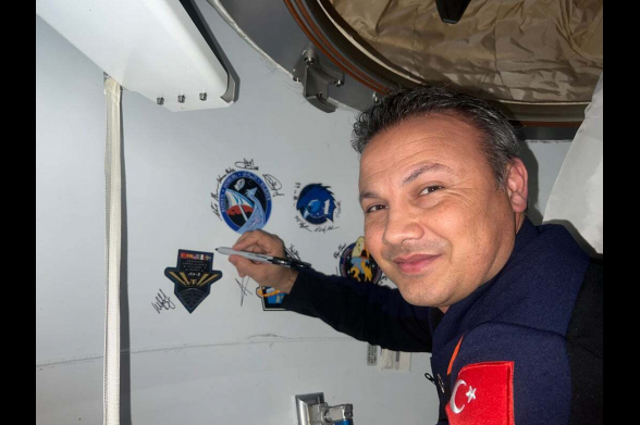 Türkiye, İlk Astronotunu Uzay Komutanlığı’na Atadı Türkiye, uzay alanında önemli bir adım atarak ilk astronotunu Uzay