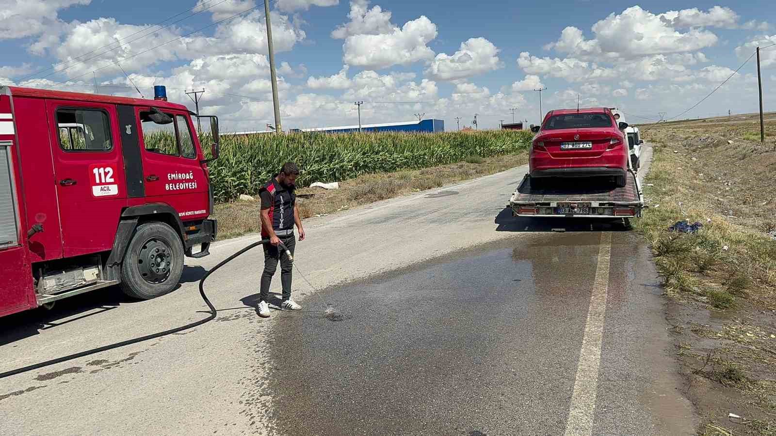Afyonkarahisar’da 19 yaşındaki genç otomobilinin içerisinde kafasından vurulmuş halde bulundu.