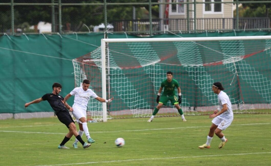 TFF Nesine 2. Lig Beyaz Grup’ta mücadele eden Afyonspor, 8.