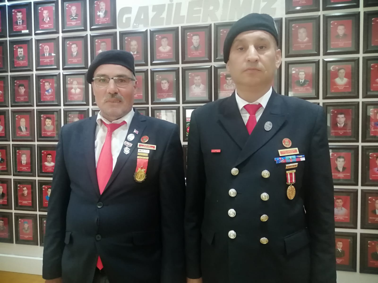 Gaziler 19 Eylülde Gazi Mustafa Kemal Atatürk’e gazilik unvanı verildiği