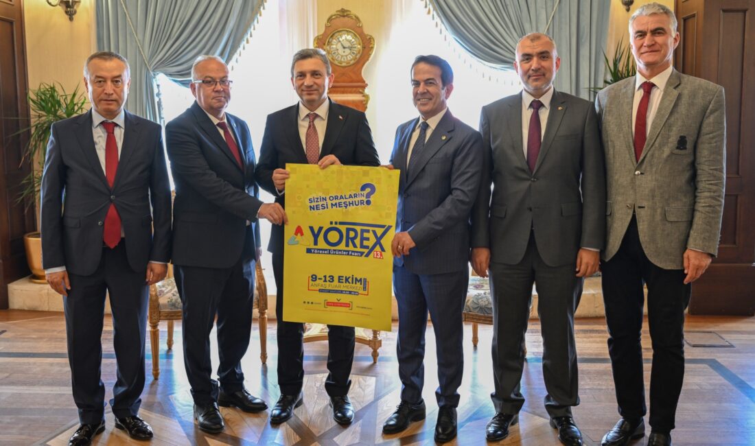 Antalya Ticaret Borsası (ATB) Başkanı Ali Çandır, Antalya Valisi Hulusi