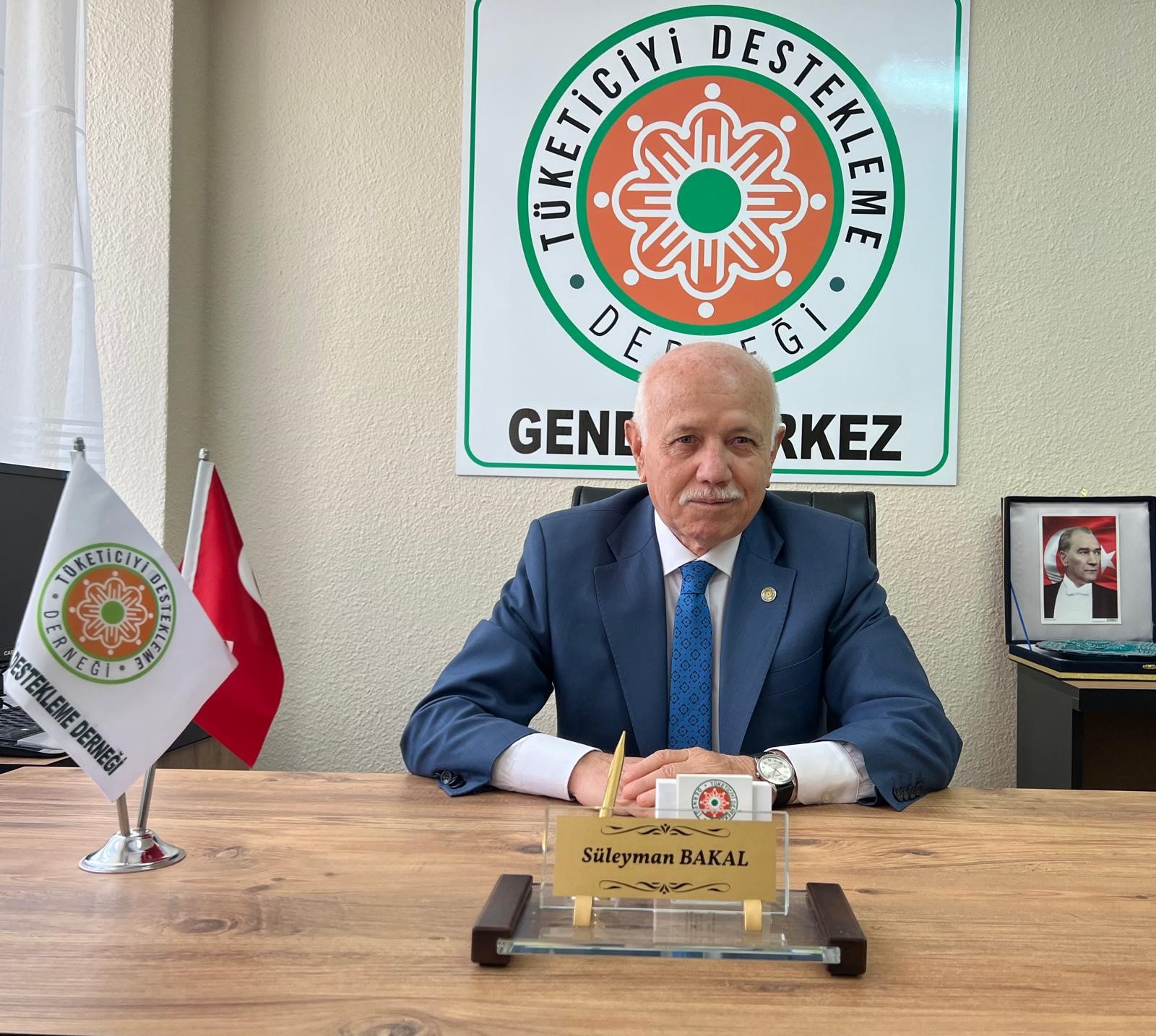 Eskişehir Tüketici Destekleme Derneği(TÜKDES) Genel Başkanı Süleyman Bakal çeşme suyundaki
