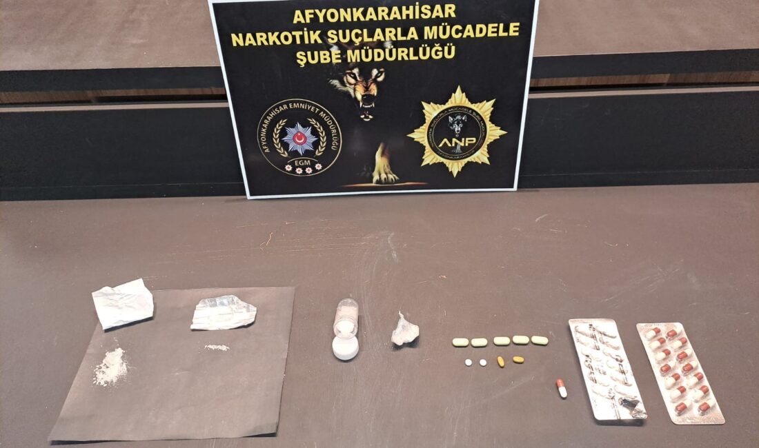 Afyonkarahisar’da polis tarafından gerçekleştirilen uyuşturucu operasyonunda 2 kişi gözaltına alındı.