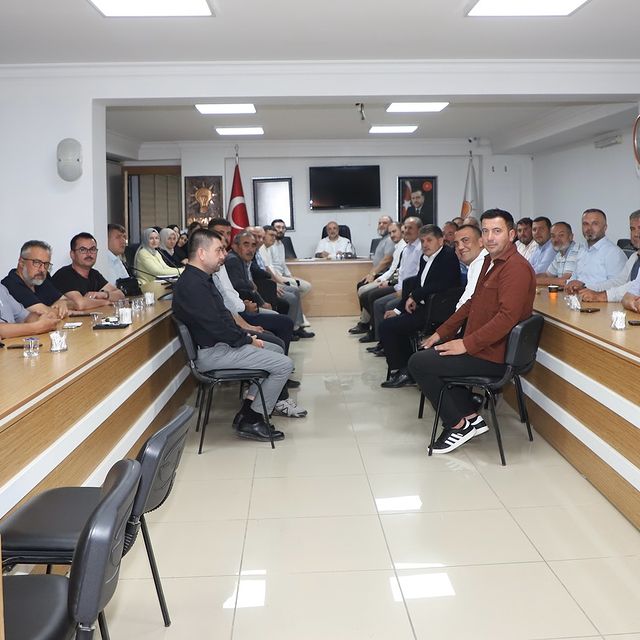 AK Parti, haftalık olağan il yürütme ve il yönetim kurulu