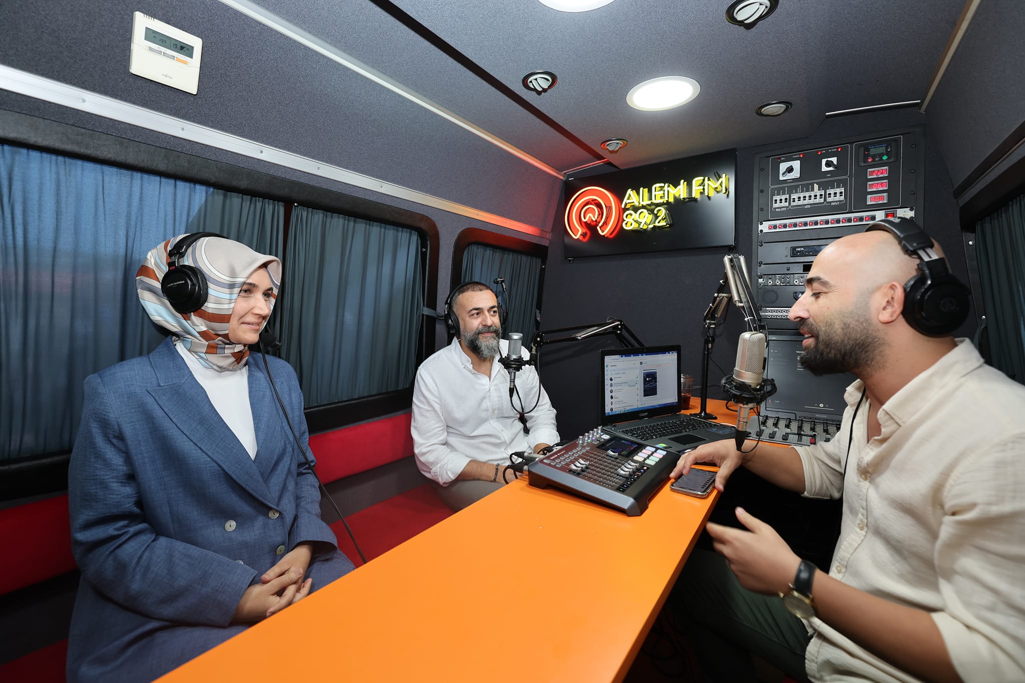 Afyonkarahisar Valisi Doç. Dr. Kübra Güran Yiğitbaşı ve Afyonkarahisar Belediye