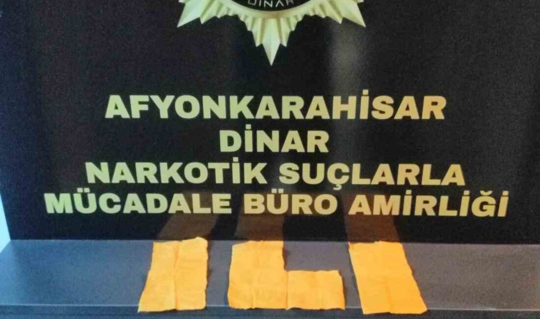 Afyonkarahisar’da 3 bin 887 kullanımlık peçeteye emdirilmiş uyuşturucuyla yakalanan 4