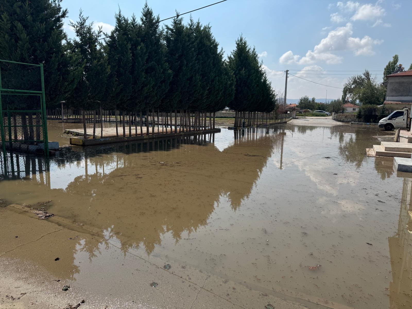 Şuhut Kaymakamı ve Çobanlar Kaymakam Vekili İzzet Cem Eser, Çobanlar