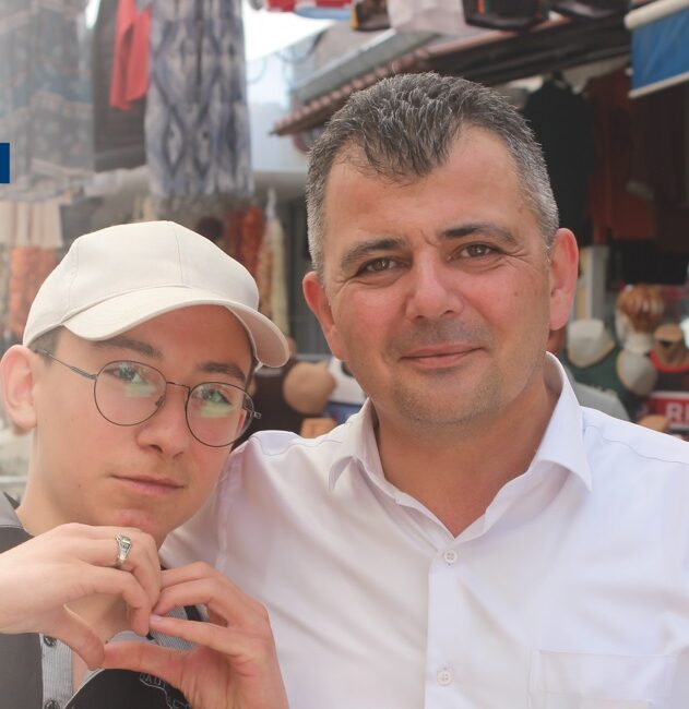 Yaz tatilini memleketlerinde geçiren Emirdağlı gurbetçiler, yurt dışına dönmeye başladı.