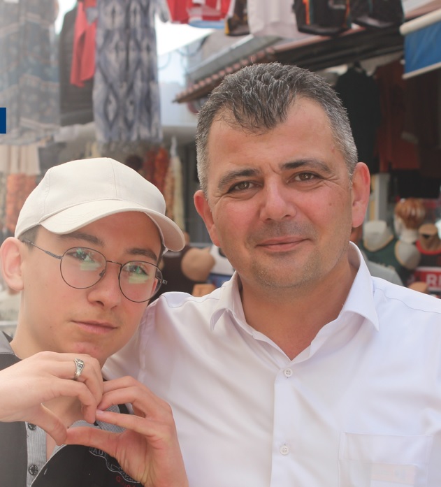 Yaz tatilini memleketlerinde geçiren Emirdağlı gurbetçiler, yurt dışına dönmeye başladı.