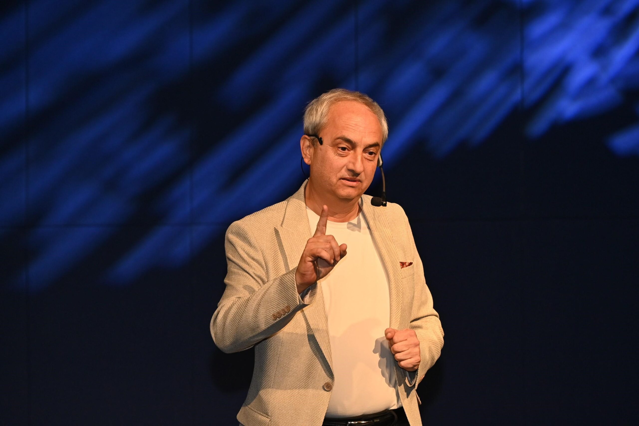 “Antalya'nın geleceği Kepez'de” mottosuyla düzenlenen Kepez Forum, Başkan Mesut Kocagöz