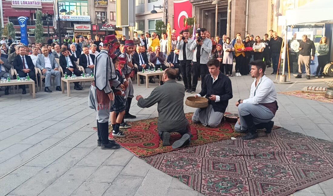   Afyonkarahisar’ın Sandıklı ilçesinde Ahilik Haftası etkinlikleri çerçevesinde ‘Şed’ kuşatma