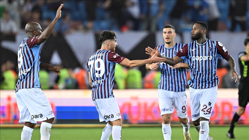 Trendyol Süper Lig'de ilk 4 maçından beraberlikle ayrılan Trabzonspor, bugün