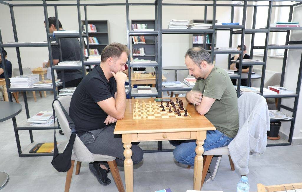 
Afyonkarahisar Sağlık Bilimleri Üniversitesi personellerine yönelik Satranç, Bilardo, Masa Tenisi