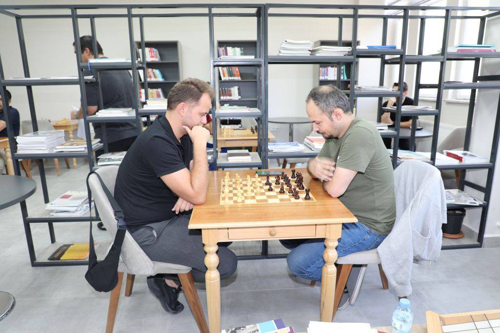 
Afyonkarahisar Sağlık Bilimleri Üniversitesi personellerine yönelik Satranç, Bilardo, Masa Tenisi