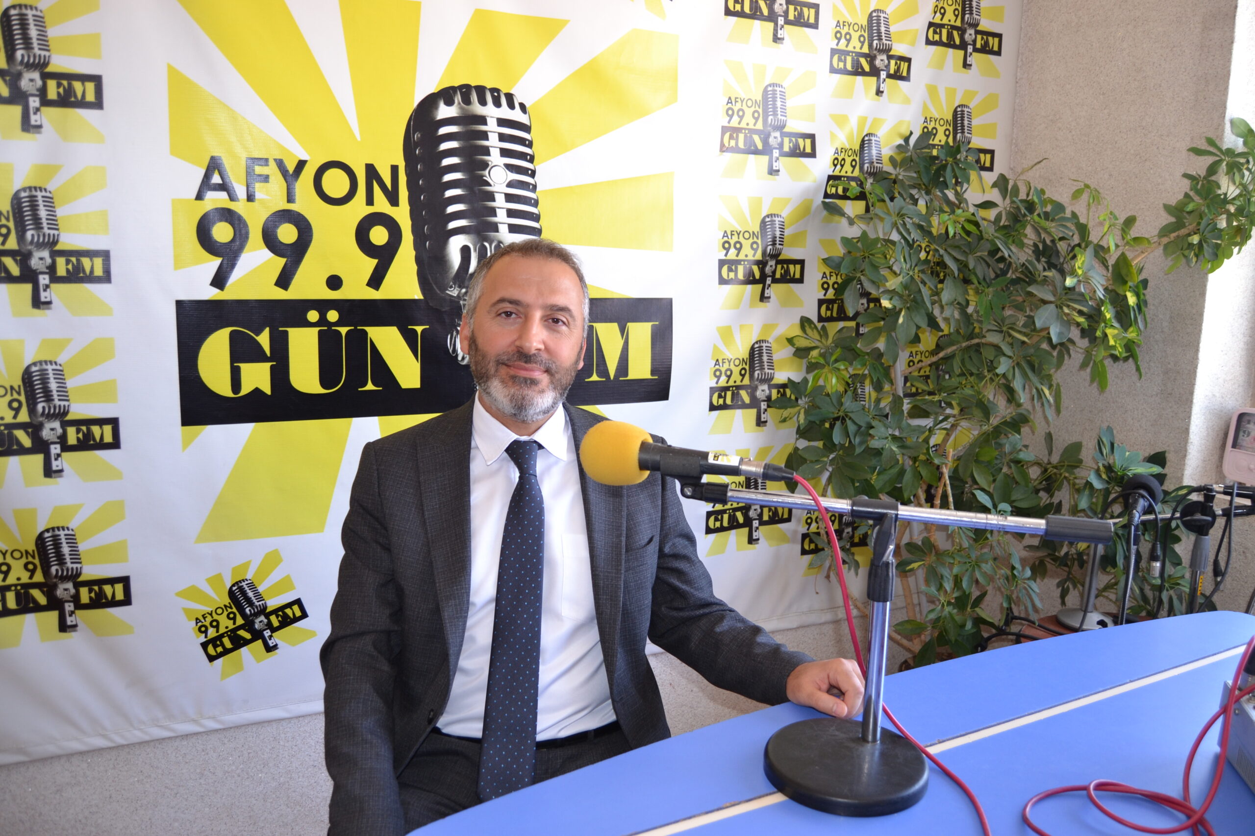 Afyonkarahisar Nüfus ve Vatandaşlık Müdürlüğü ve Gün FM işbirliğinde süren