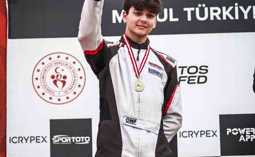 17 yaşındaki Onur Müldür, 2022 yılında babası ve arkadaşlarının aracılığıyla