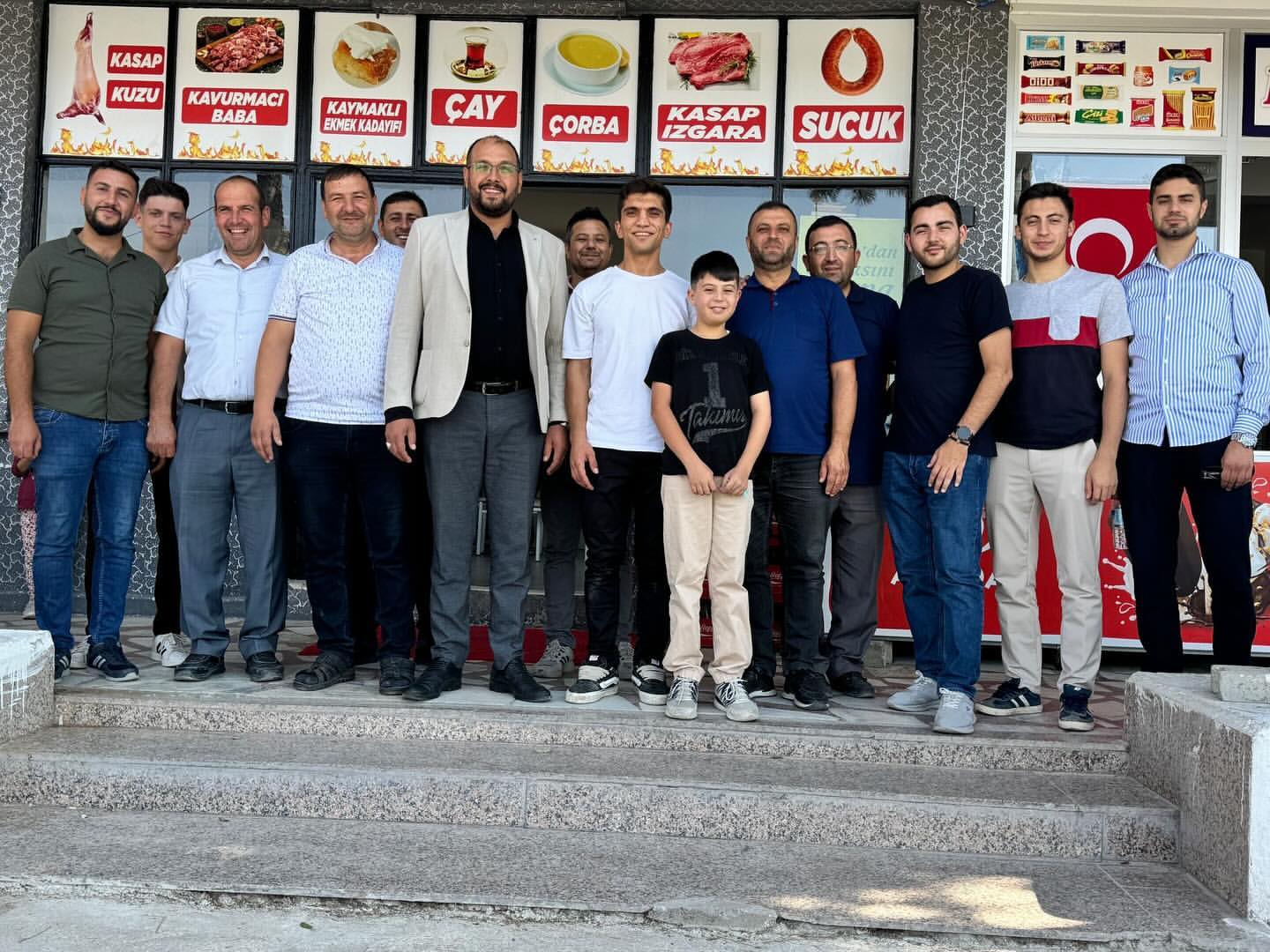 Belediye Başkanı Halil İbrahim Bodur, genç girişimci Kazım Acar’ın işlettiği
